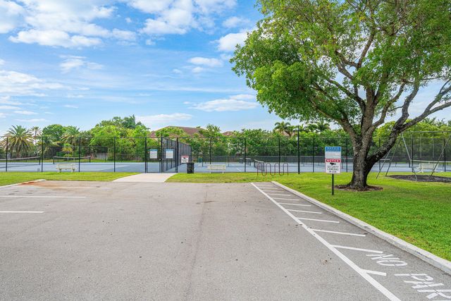 9297 Laurel Green Drive, Boynton Beach, FL 33437