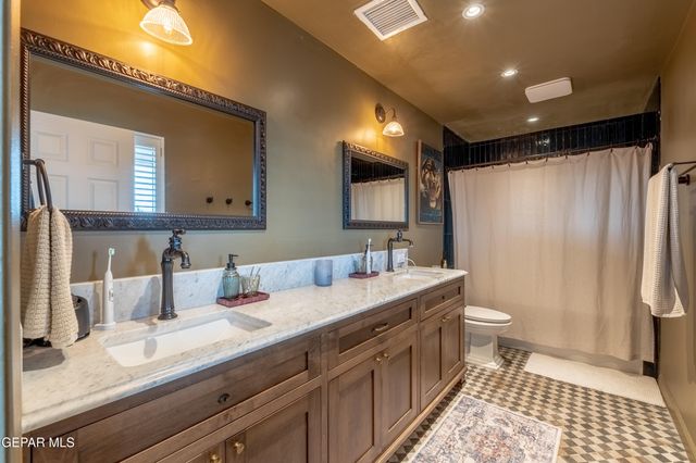 3931 FLAMINGO Drive, El Paso, TX 79902