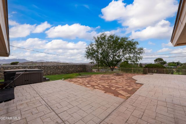 3931 FLAMINGO Drive, El Paso, TX 79902