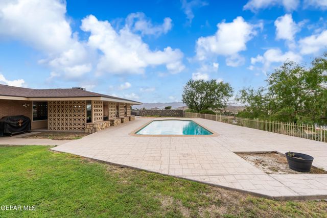 3931 FLAMINGO Drive, El Paso, TX 79902