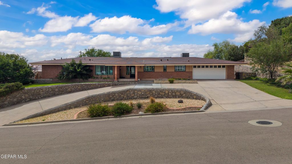 3931 FLAMINGO Drive, El Paso, TX 79902