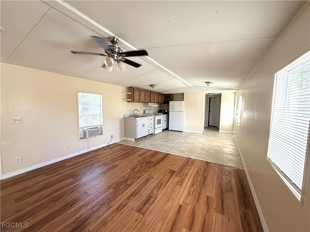 2521 Brownell CT, North Fort Myers, FL 33917