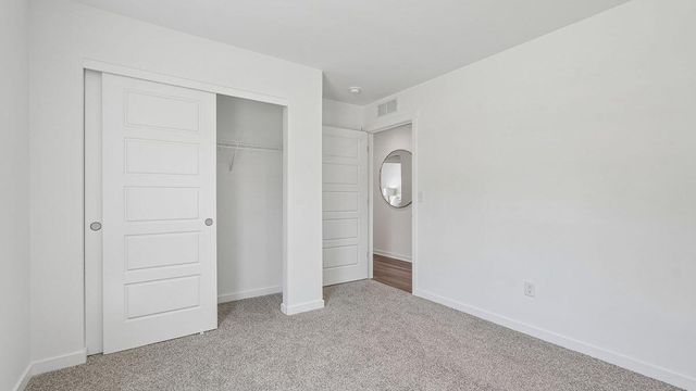 818A Concord CIRCLE, Burlington, WI 53105
