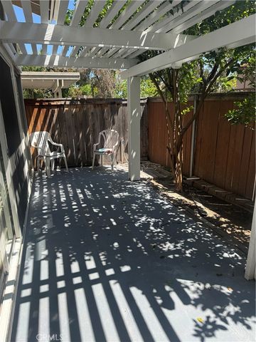 1404 N Tustin Avenue N Y3, Santa Ana, CA 92705