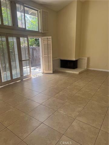 1404 N Tustin Avenue N Y3, Santa Ana, CA 92705