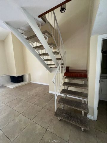 1404 N Tustin Avenue N Y3, Santa Ana, CA 92705