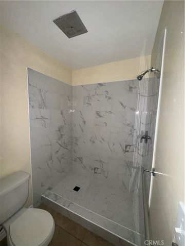 1404 N Tustin Avenue N Y3, Santa Ana, CA 92705