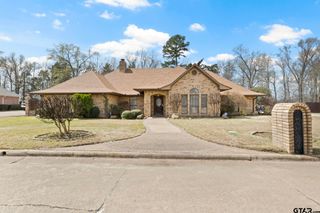 205 Turnberry Circle, Mt Pleasant, TX 75455