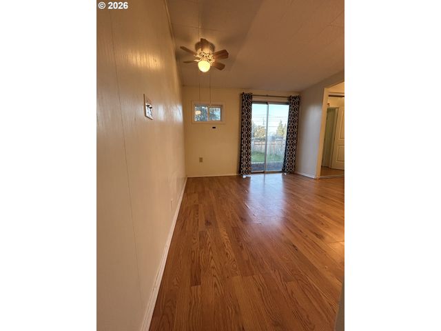 1708 I St, Springfield, OR 97477