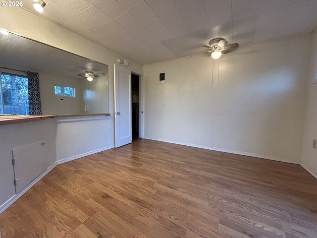 1708 I St, Springfield, OR 97477