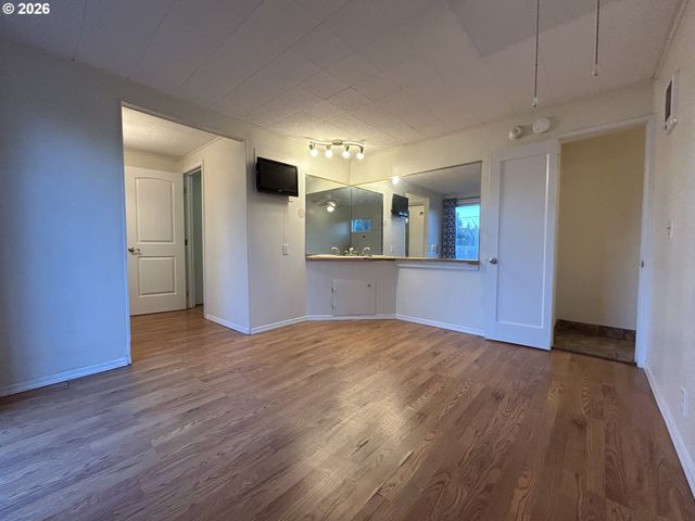 1708 I St, Springfield, OR 97477