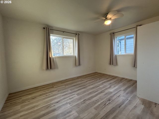 1708 I St, Springfield, OR 97477