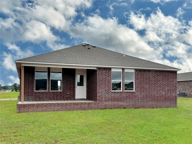 570 Nevada Street, Farmington, AR 72730