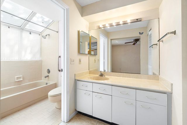 5272 BUCKHEAD Circle 01010, Boca Raton, FL 33486
