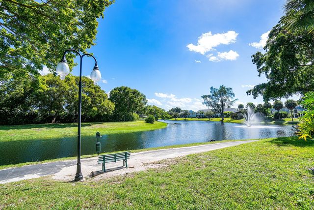 5272 BUCKHEAD Circle 01010, Boca Raton, FL 33486
