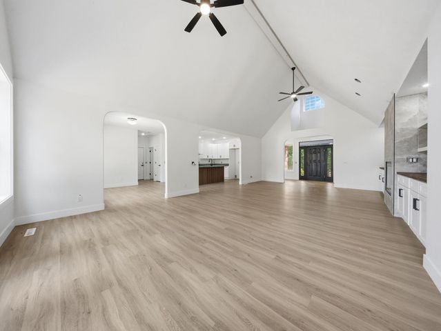 2511 N Skyview Lane Lane, Ozark, MO 65721