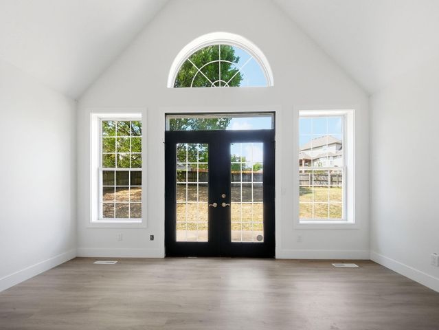 2511 N Skyview Lane Lane, Ozark, MO 65721