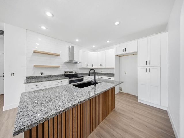 2511 N Skyview Lane Lane, Ozark, MO 65721