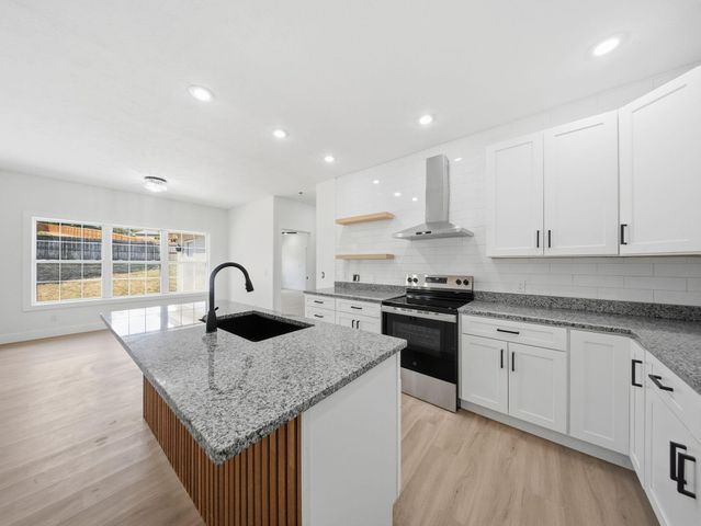 2511 N Skyview Lane Lane, Ozark, MO 65721