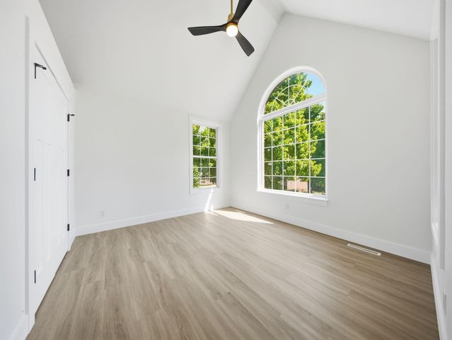 2511 N Skyview Lane Lane, Ozark, MO 65721