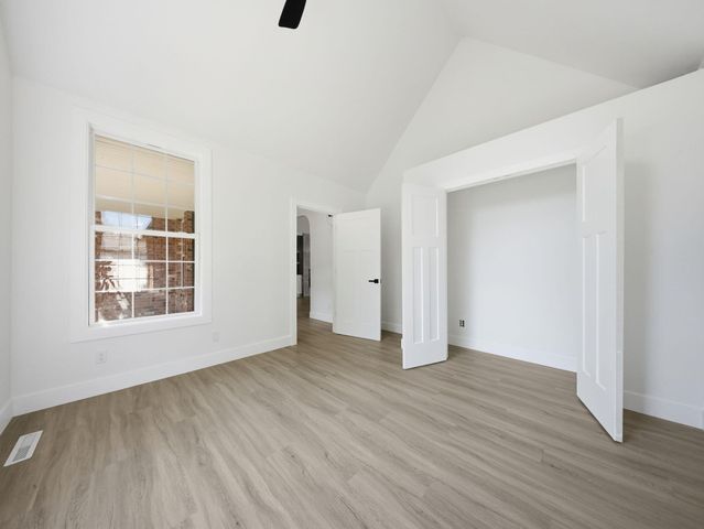 2511 N Skyview Lane Lane, Ozark, MO 65721
