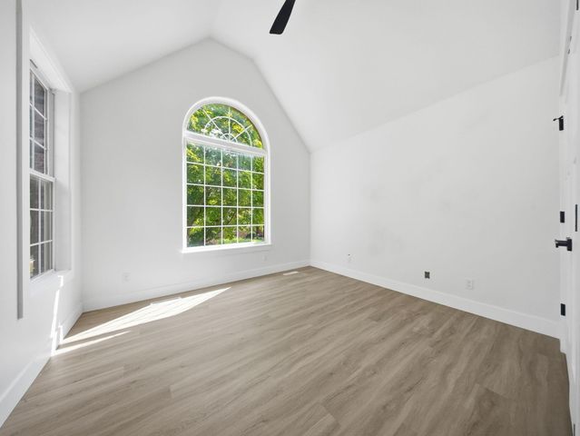 2511 N Skyview Lane Lane, Ozark, MO 65721