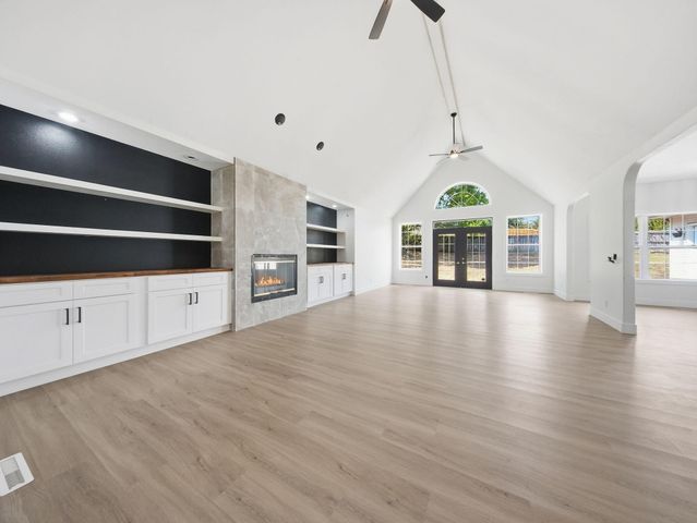 2511 N Skyview Lane Lane, Ozark, MO 65721