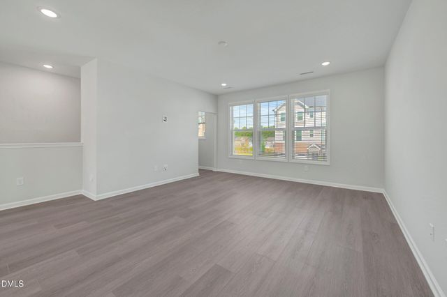 10031 Secluded Gdn Drive 161, Apex, NC 27523