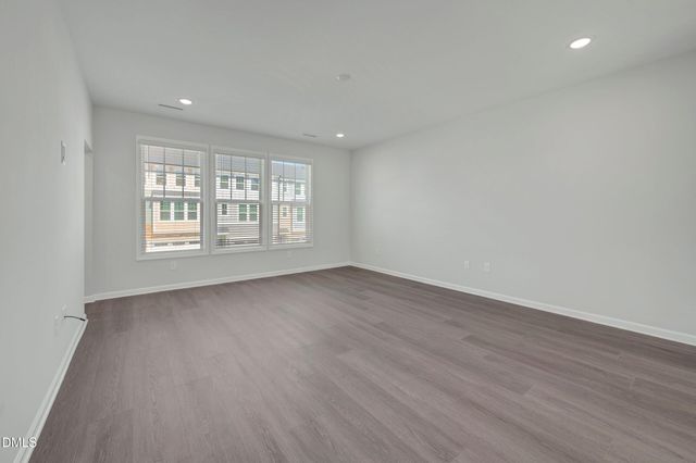 10031 Secluded Gdn Drive 161, Apex, NC 27523