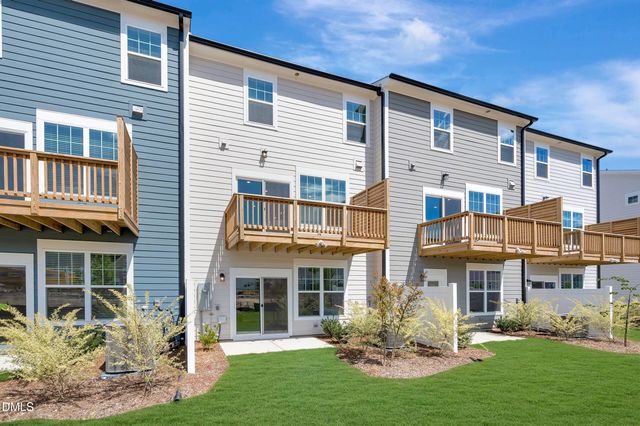 10031 Secluded Gdn Drive 161, Apex, NC 27523