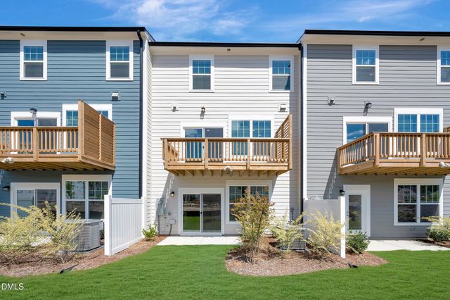 10031 Secluded Gdn Drive 161, Apex, NC 27523