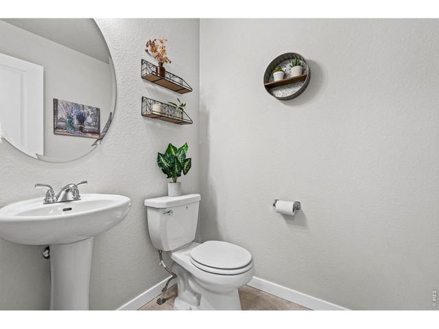 5523 Segundo Dr, Loveland, CO 80538