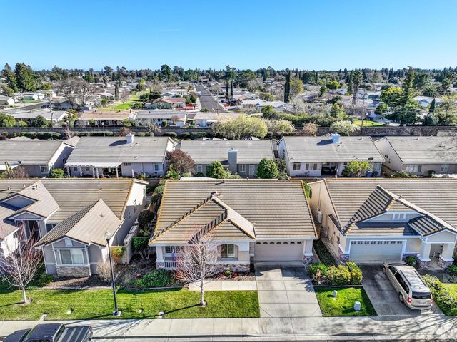 161 Currant Ln, Vacaville, CA 95687