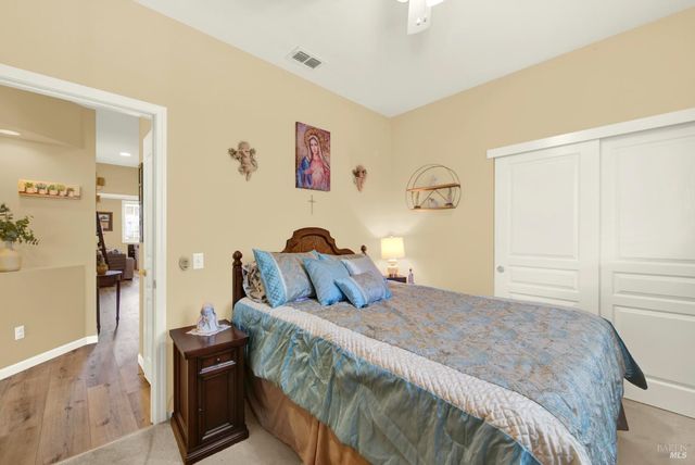 161 Currant Ln, Vacaville, CA 95687