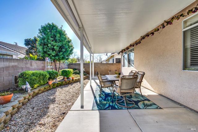 161 Currant Ln, Vacaville, CA 95687