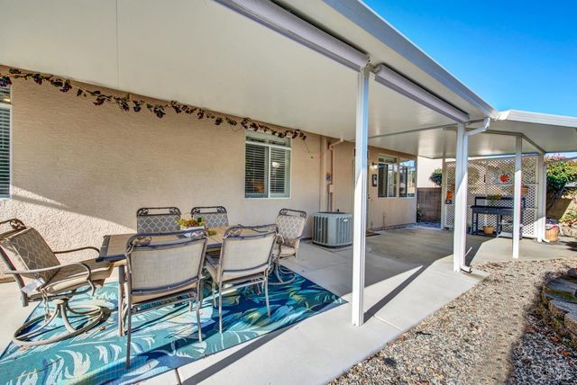 161 Currant Ln, Vacaville, CA 95687