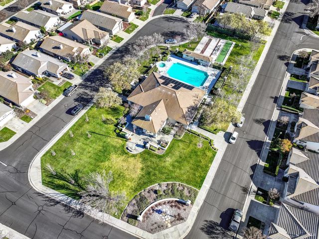 161 Currant Ln, Vacaville, CA 95687
