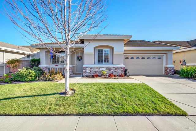 161 Currant Ln, Vacaville, CA 95687