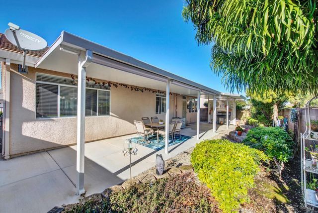 161 Currant Ln, Vacaville, CA 95687