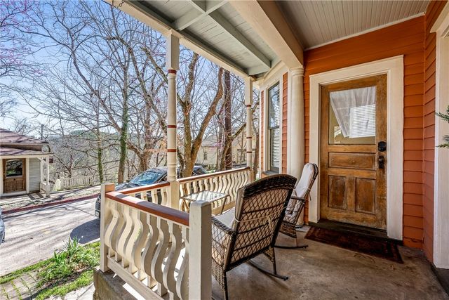 174 Spring Street, Eureka Springs, AR 72632