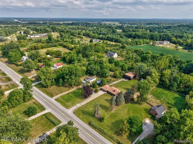 11080 Lapeer Road, Davison, MI 48423