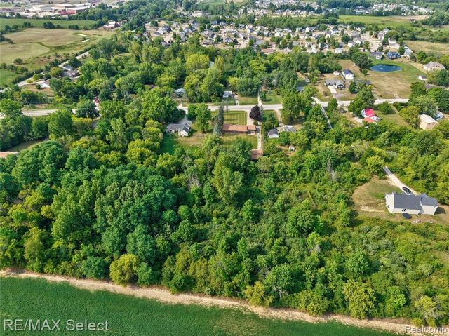 11080 Lapeer Road, Davison, MI 48423