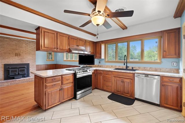 11080 Lapeer Road, Davison, MI 48423