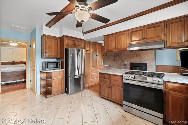 11080 Lapeer Road, Davison, MI 48423