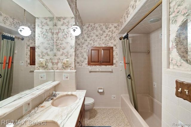11080 Lapeer Road, Davison, MI 48423