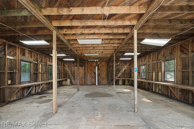 11080 Lapeer Road, Davison, MI 48423