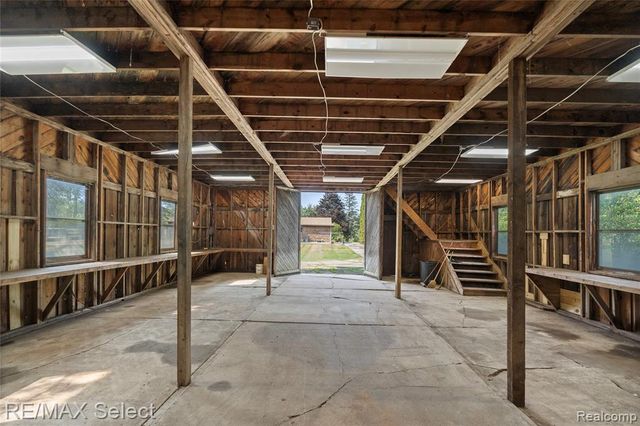11080 Lapeer Road, Davison, MI 48423