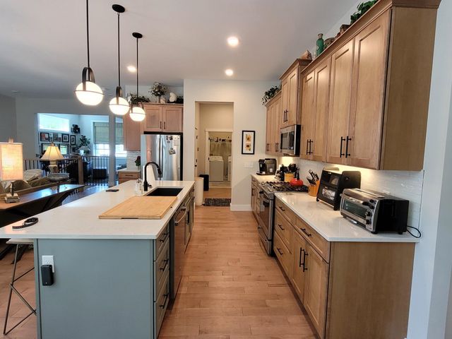 638 Vale Drive, South Burlington, VT 05403