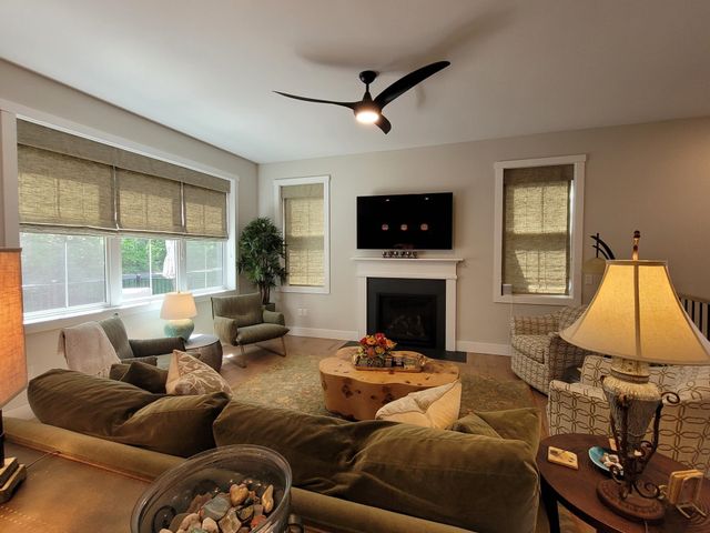 638 Vale Drive, South Burlington, VT 05403