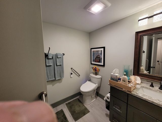 638 Vale Drive, South Burlington, VT 05403
